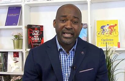 Lors d'une interview pour le compte de l'Harmattan Paris en tant que Directeur de collection