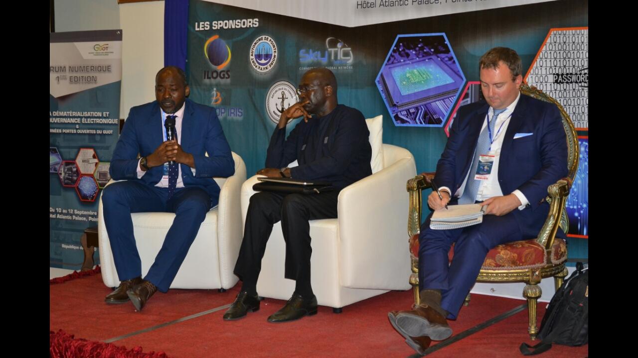 Intervenant dans une conférence